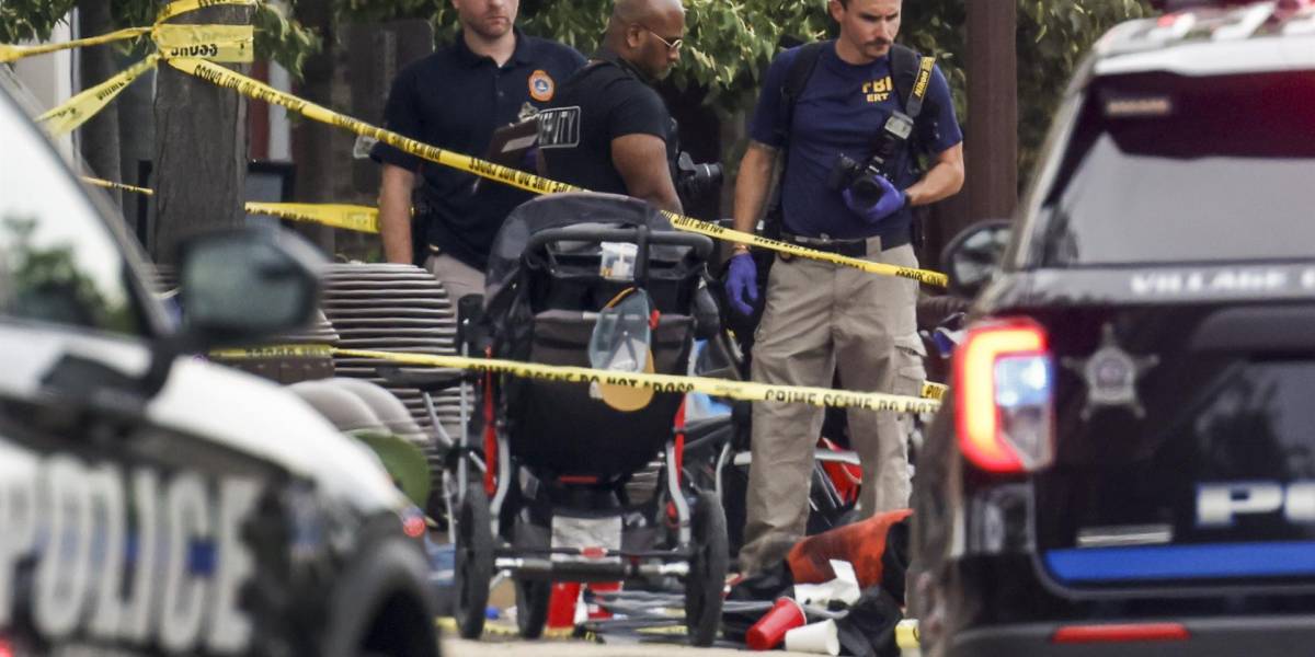 Detenido el sospechoso de matar a seis personas en un tiroteo durante un desfile en EE.UU. por el 4 de julio