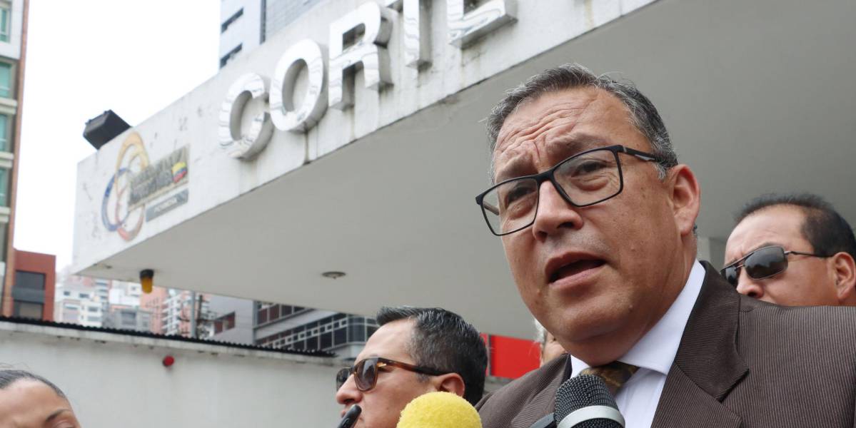 Néstor Marroquín demanda a Pabel Muñoz, alcalde de Quito, por supuesta injuria