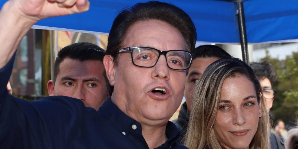 Fernando Villavicencio es postulado para recibir la condecoración Gran Collar San Francisco de Quito