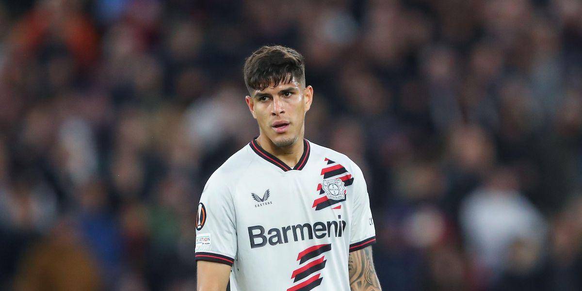 Bayer Leverkusen ya busca el reemplazo de Piero Hincapié