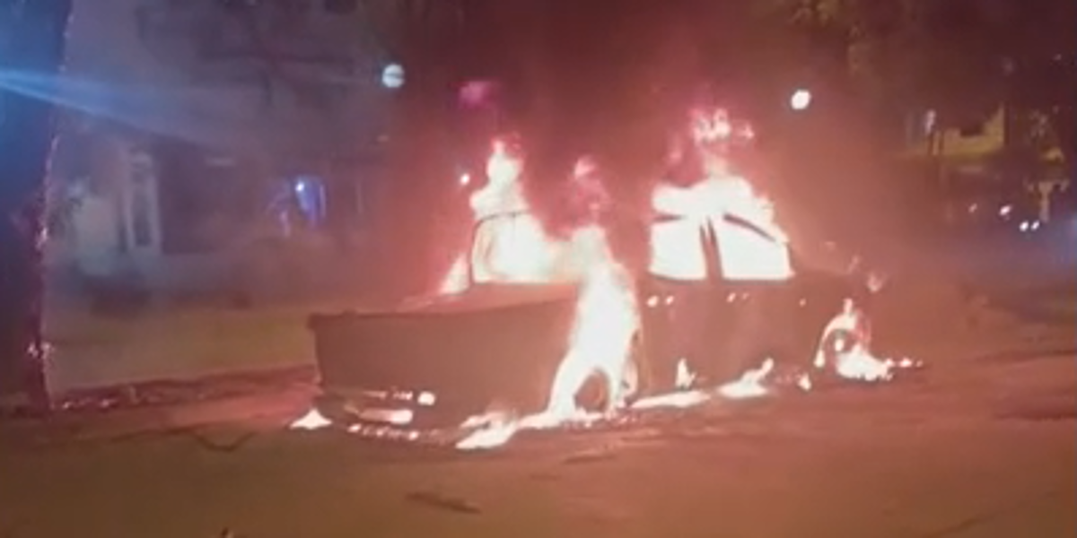 Guayaquil | Incendio de camioneta fumigadora provocó alarma en Sauces