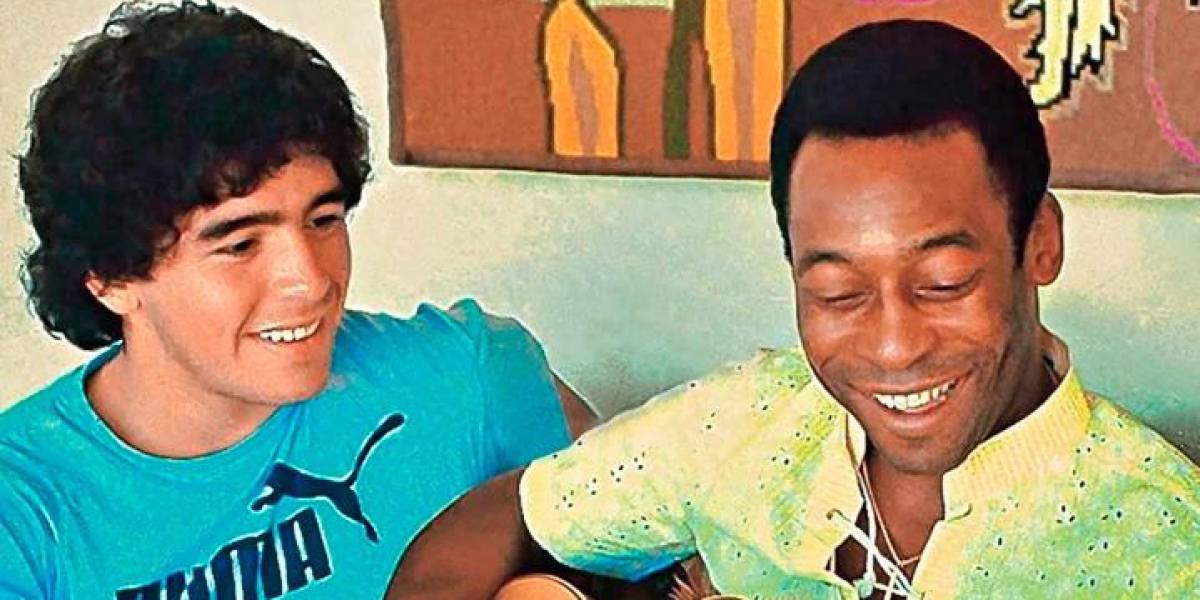 El mensaje que le dejó Pelé a Maradona tras su muerte