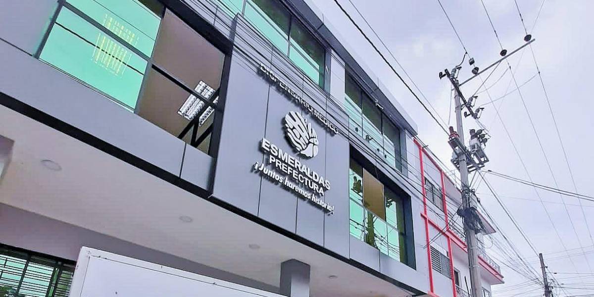 Trabajadores de la Prefectura de Esmeraldas han salido del país por amenazas