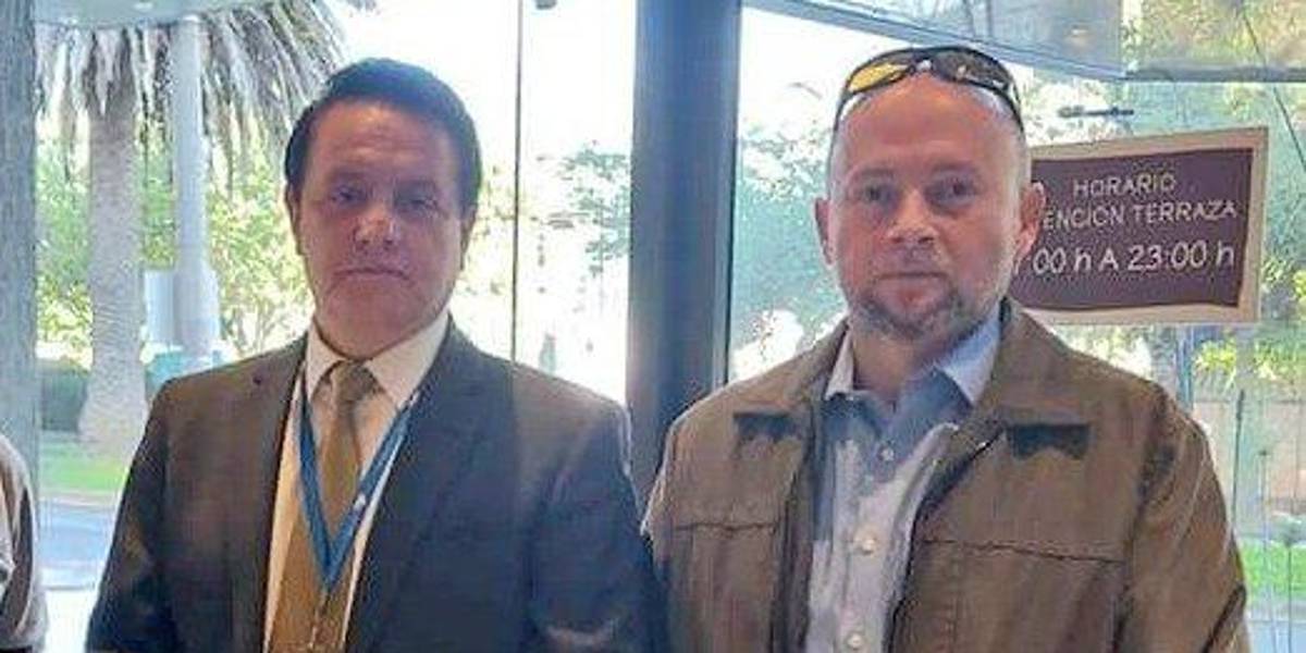 Asesinato Fernando Villavicencio: su escolta dice que llegó en el auto blindado dos minutos después del atentado