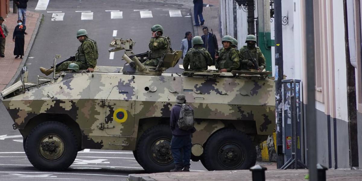 Francia recomienda a sus ciudadanos aplazar sus viajes a Ecuador ante ola de violencia