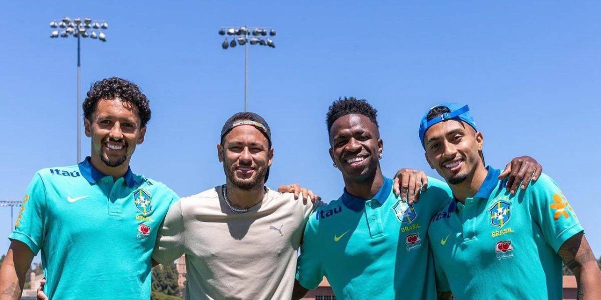 Neymar visita a la selección de Brasil en la Copa América