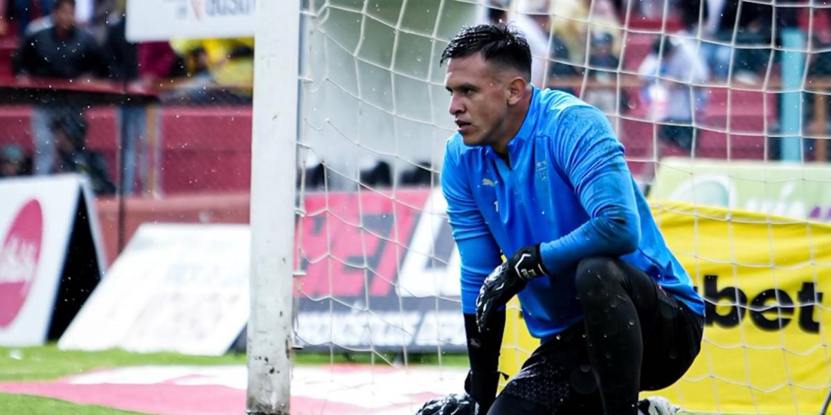 Gonzalo Valle será el portero de Liga de Quito ante Central Córdoba por Copa Libertadores