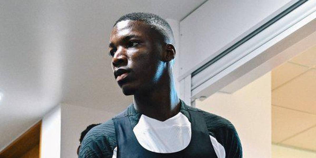 Moisés Caicedo es nominado como mejor jugador joven de la Premier League