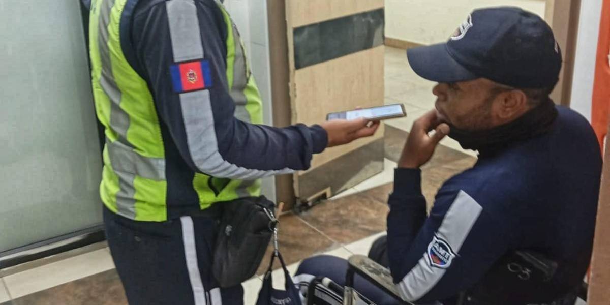 Quito: al agente civil de tránsito atropellado le dieron de alta del hospital