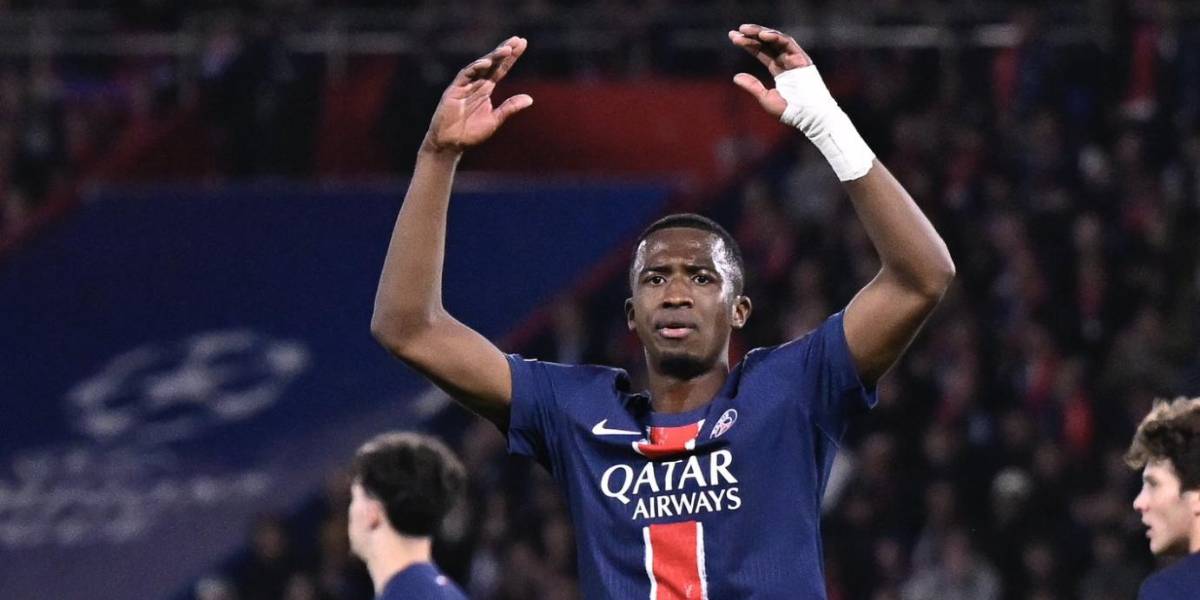 Willian Pacho y sus increíbles números contra el Arsenal en la Champions League