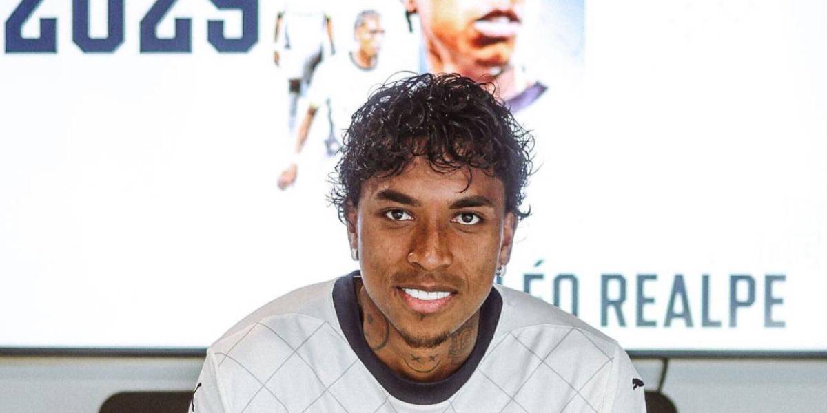 Leonardo Realpe firmó con el Famalicao de Portugal de forma permanente