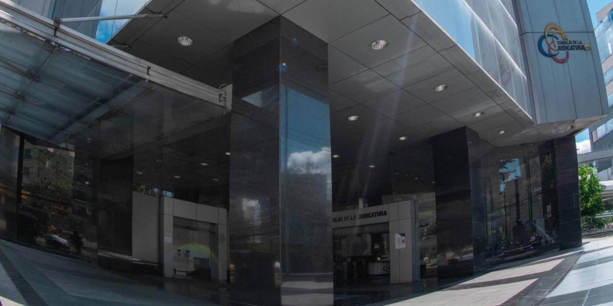 Un juez de Manabí, investigado por presunto acoso sexual, fue destituido