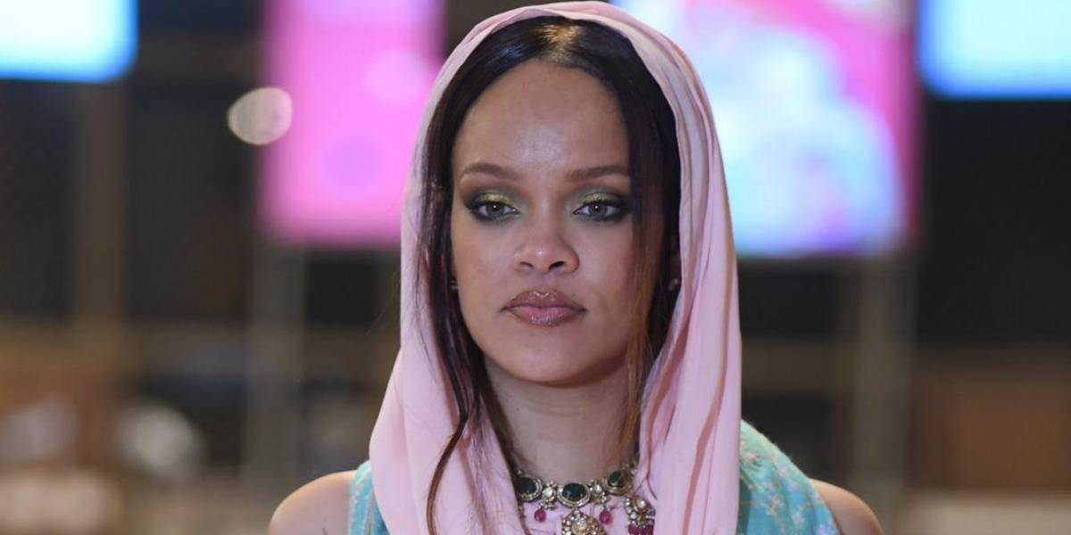 ¿Cuánto cobró Rihanna por presentarse en una boda?