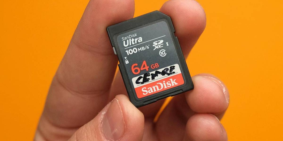 Adiós a la micro sd: ¿por qué ya no es una buena idea usar una tarjeta de memoria en tu celular?