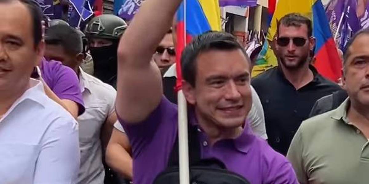 Daniel Noboa insiste en reformar la Constitución y habla de “refundar” Ecuador