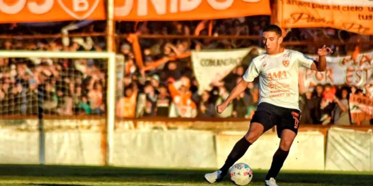 Asesinan a futbolista de la Cuarta División de Argentina mientras trabajaba