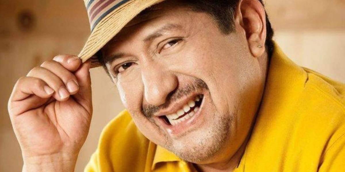 El cantante ecuatoriano Aladino fue hospitalizado de emergencia