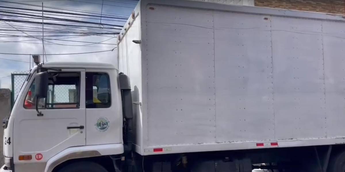 Quito: conductor y ayudante de camión fueron maniatados para robarles la mercadería