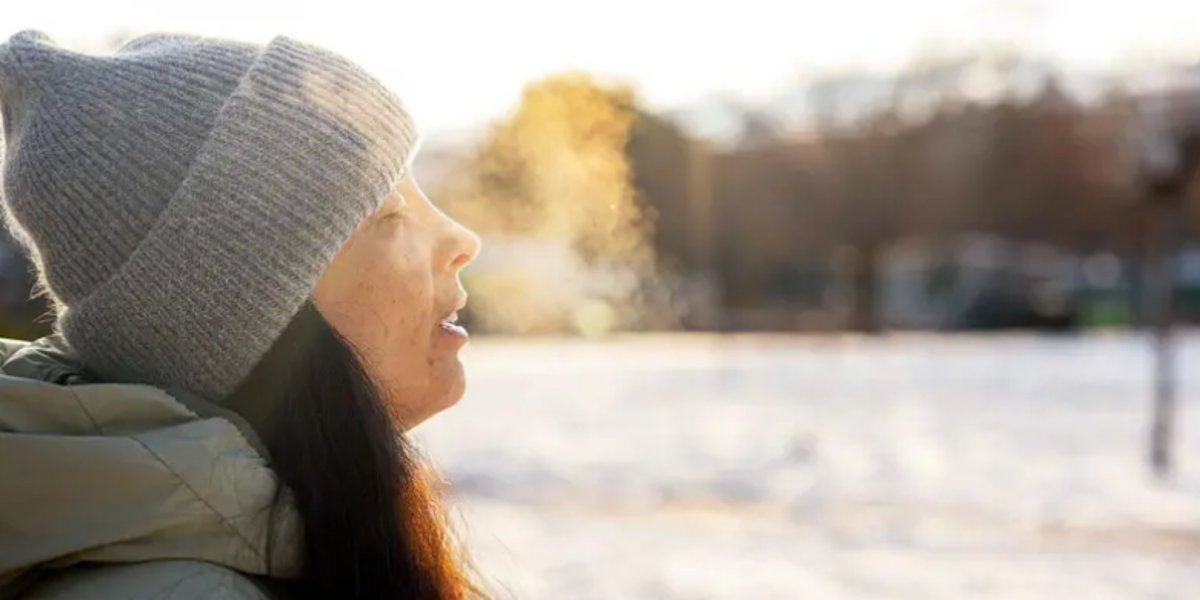 La sencilla prueba que te permite conocer la edad de tus pulmones (y cómo mejorar su salud)