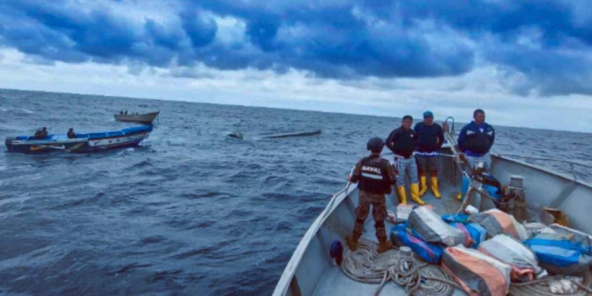Presidente Bukele indica que 3 ecuatorianos fueron detenidos con droga en el mar