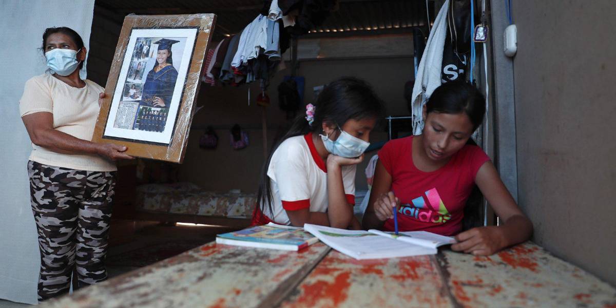 Escuelas no tienen recursos para implementar medidas de bioseguridad, mientras la deserción aumenta
