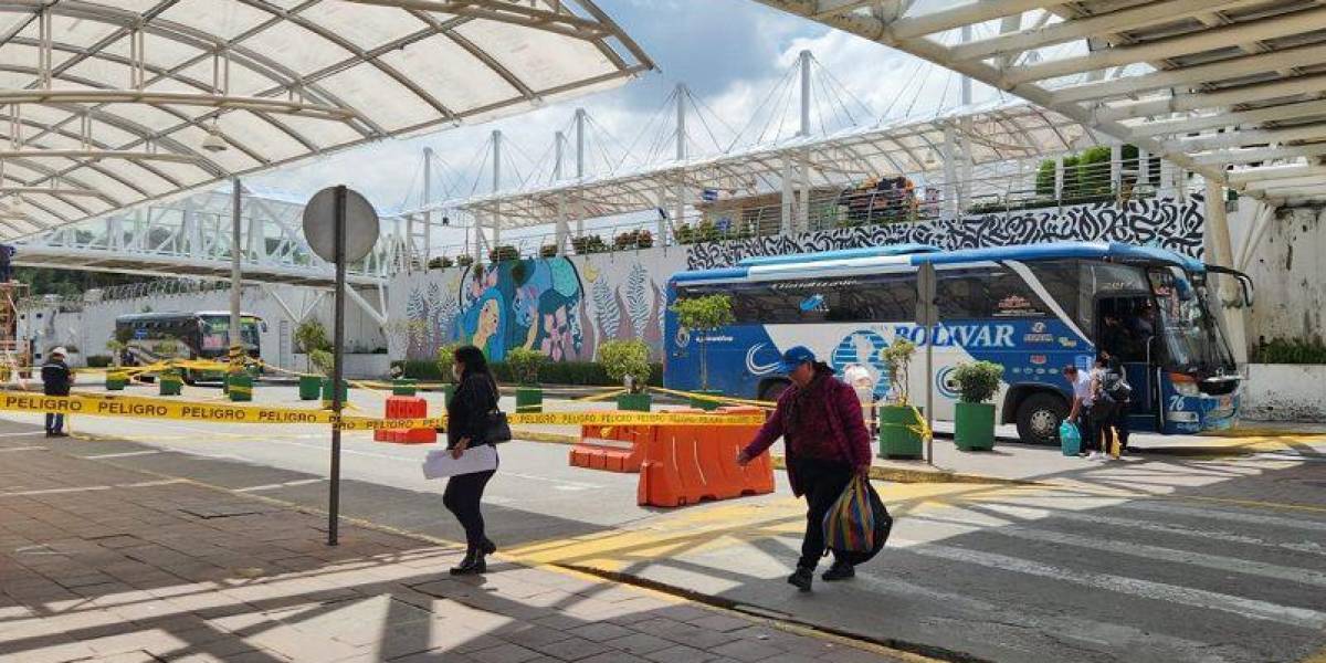 Feriado en Quito: terminales terrestres y microrregionales funcionarán con normalidad