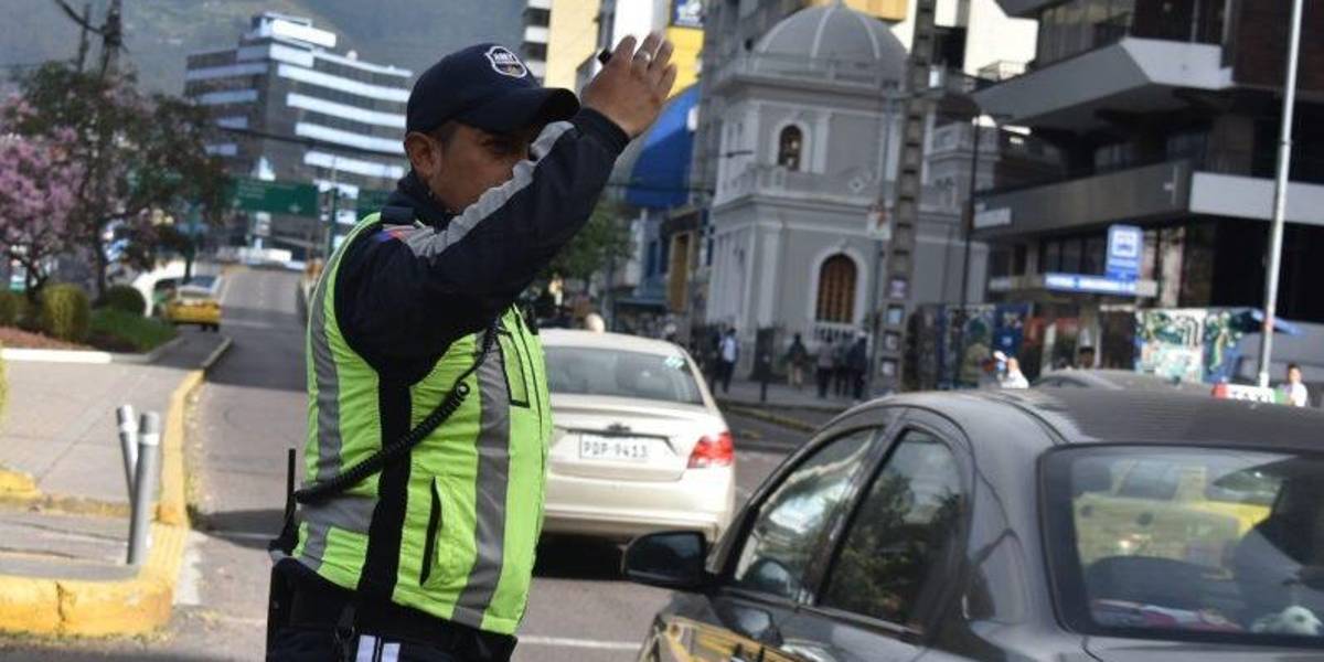 Elecciones Ecuador 2023: 1 250 funcionarios de la AMT controlarán las vías durante los comicios