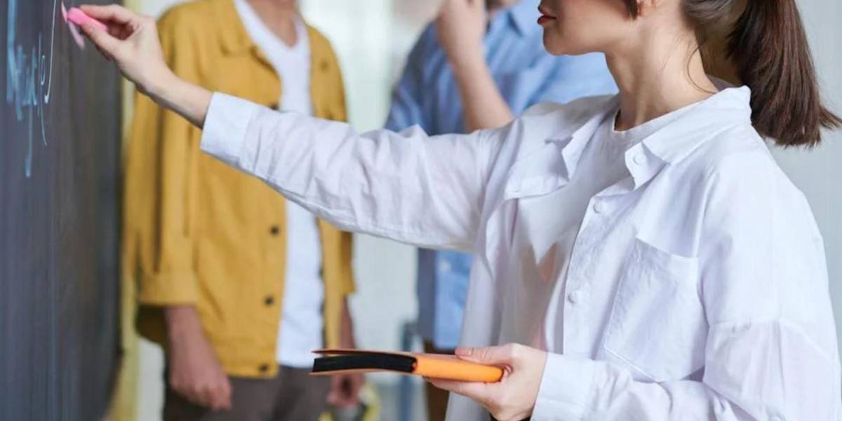 Una exdocente de Quito que pinchaba con una aguja a un niño con autismo va a prisión