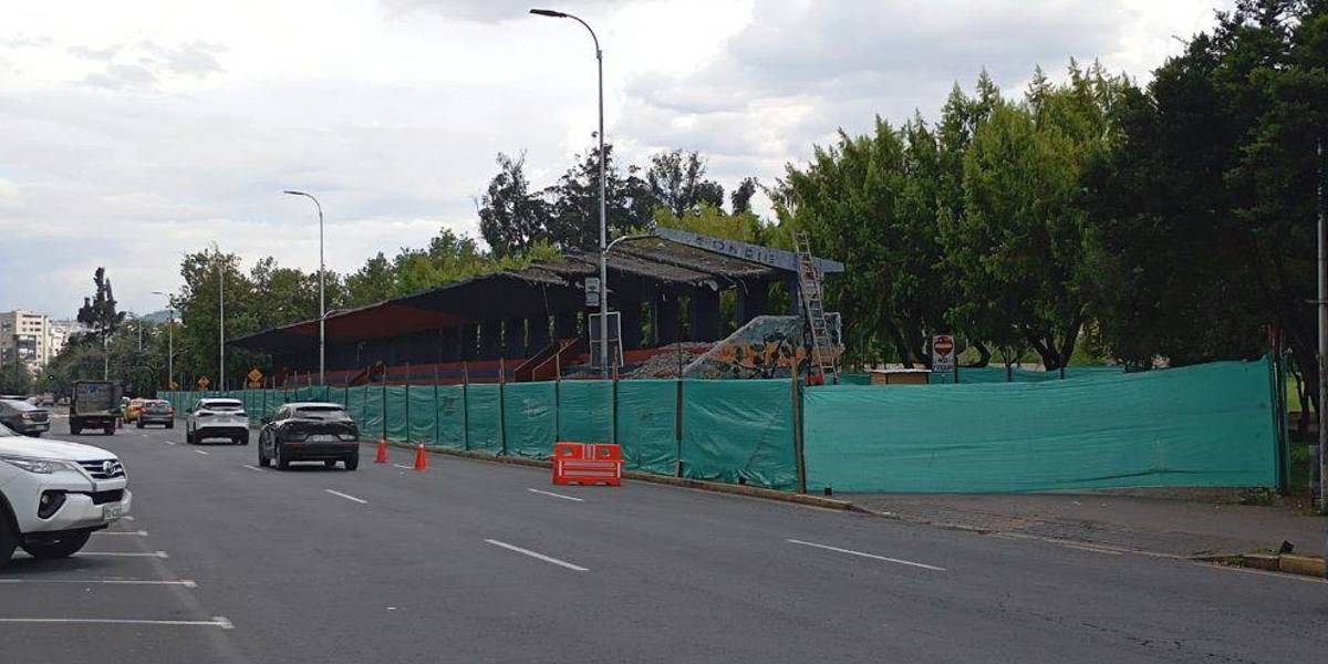 Quito: la visera de concreto en la Tribuna De los Shyris comenzó a ser retirada, este 18 de junio