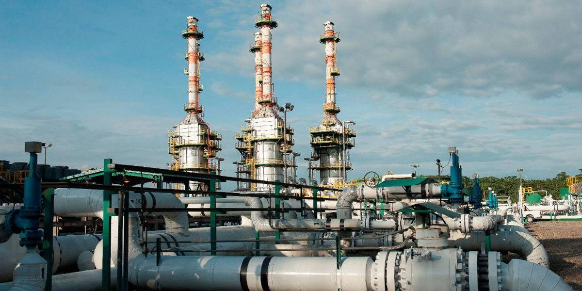 Petroecuador apagará pozos petroleros tras la suspensión de operaciones del OCP en Napo