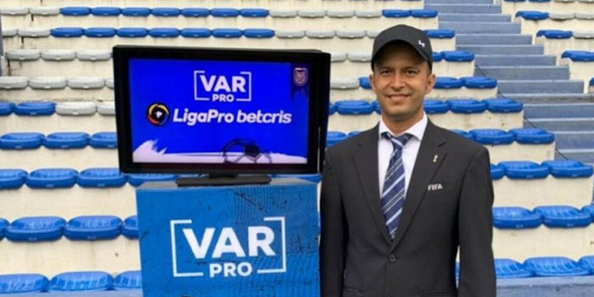 El exárbitro ecuatoriano Juan Carlos Macías falleció por un tumor cerebral