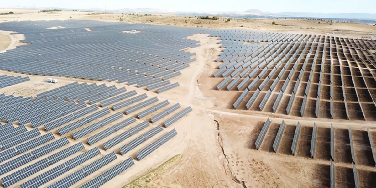 Avanza concesión de central fotovoltaica El Aromo a empresa española