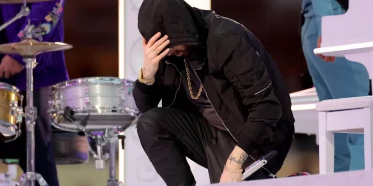Super Bowl: el controversial gesto con el que Eminem acaparó todas las miradas en el show de medio tiempo