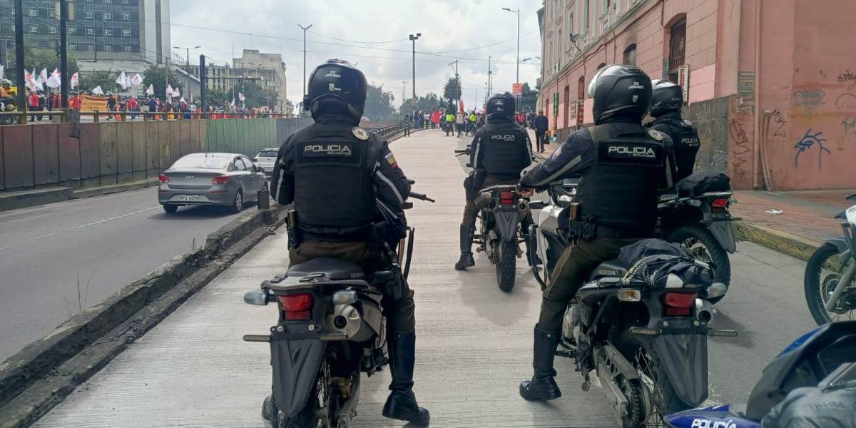 Quito | Un policía es investigado por hurto de objetos requisados en un operativo