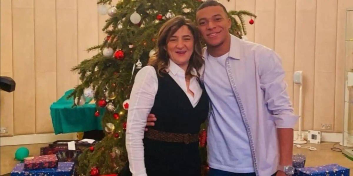 Representante de jugadores criticó a la madre de Mbappé: Si tuviera un agente de verdad, ya estaría en Real Madrid