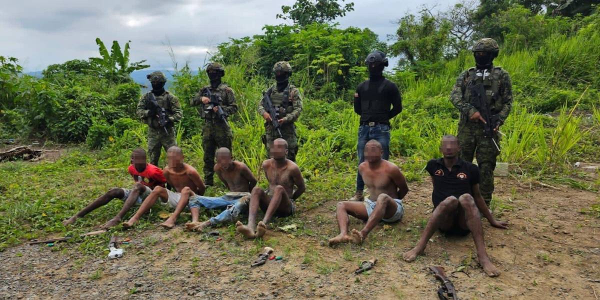 Alias Hongo, presunto responsable de 15 asesinatos, fue capturado en Esmeraldas junto a cinco personas