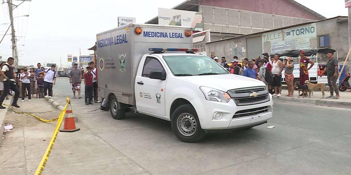Al menos cuatro hombres fueron asesinados este miércoles en Flor de Bastión, noroeste de Guayaquil