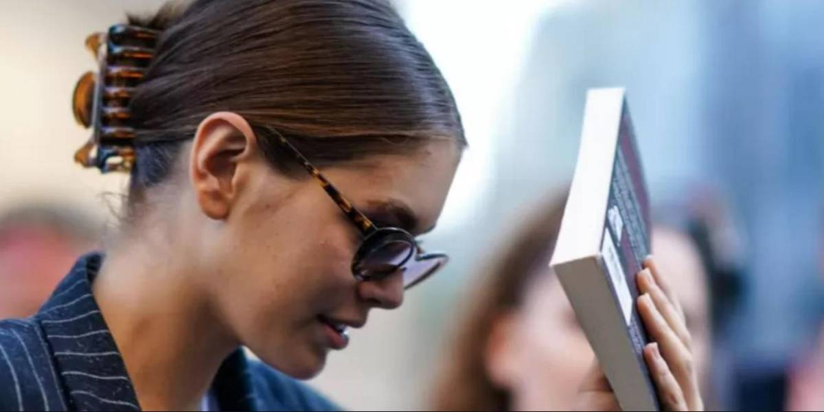 Cómo mi padre inventó el accesorio de cabello más popular: la pinza de pelo
