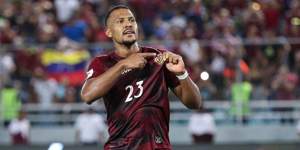 Salomón Rondón sigue siendo el referente de Venezuela