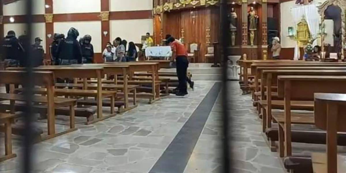 Sicarios matan a un policía de civil mientras escuchaba misa en una iglesia en Santa Elena