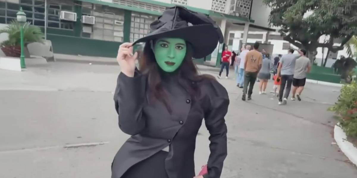 Las curiosidades que nos deja la Consulta Popular en Guayaquil: comida, bicicletas y disfraces