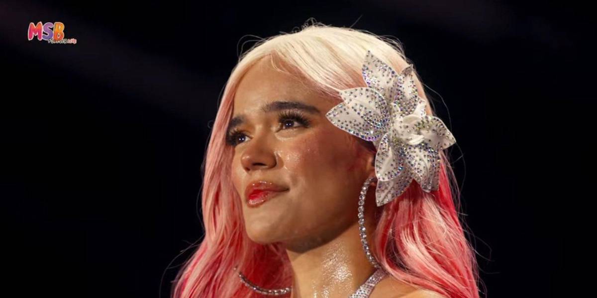 Karol G entre lágrimas al culminar su exitosa gira Mañana Será Bonito Tour