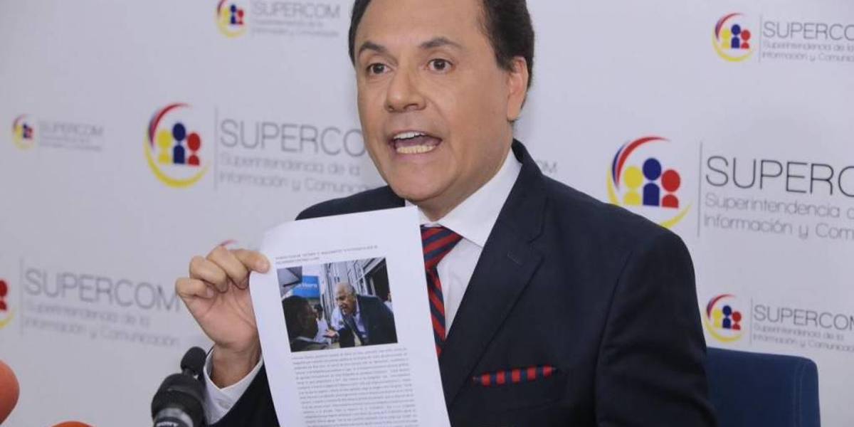 Así usó el correísmo a la Ley de Comunicación para sancionar a periodistas y medios de comunicación