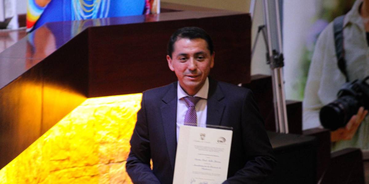 El asambleísta Paúl Aulla fue desvinculado de Construye tras reunirse con Wilman Terán