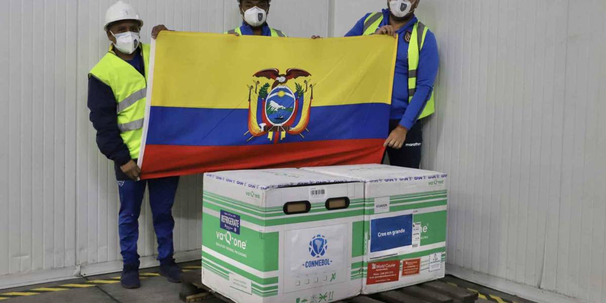 El fútbol ecuatoriano recibe las vacunas entregadas por la Conmebol