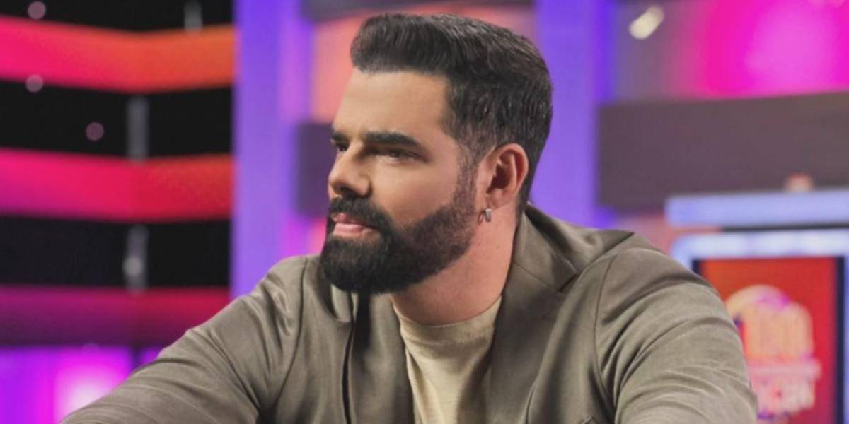 El presentador Ronald Farina dice que se encuentra bien, tras sufrir siniestro de tránsito