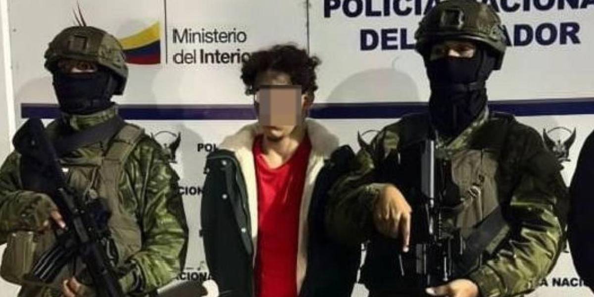 Un extranjero fue detenido en Tumbaco con un subfusil semiautomático