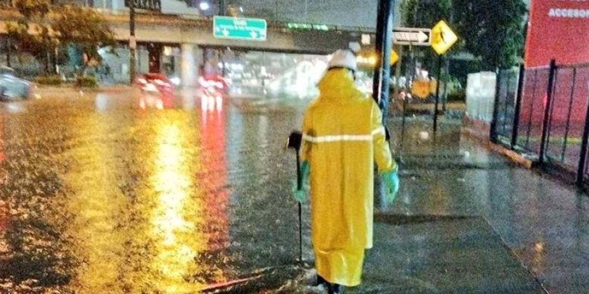 La lluvia del 1 y 2 de abril en Guayaquil equivale a llenar 515 veces el edificio The Point