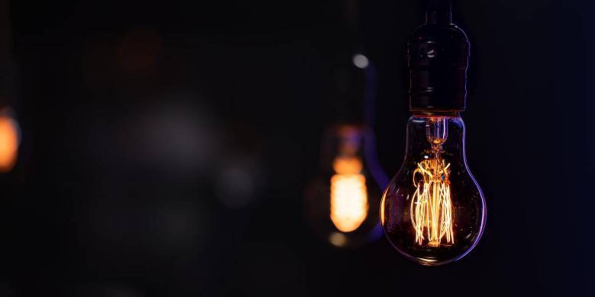 CNEL informó que se interrumpió el servicio eléctrico en varios sectores de Guayaquil