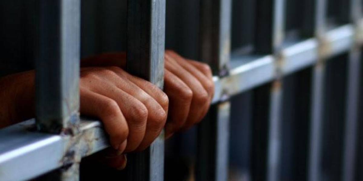 Tres personas reciben prisión preventiva por presuntos cobros irregulares del bono, en Sucumbíos